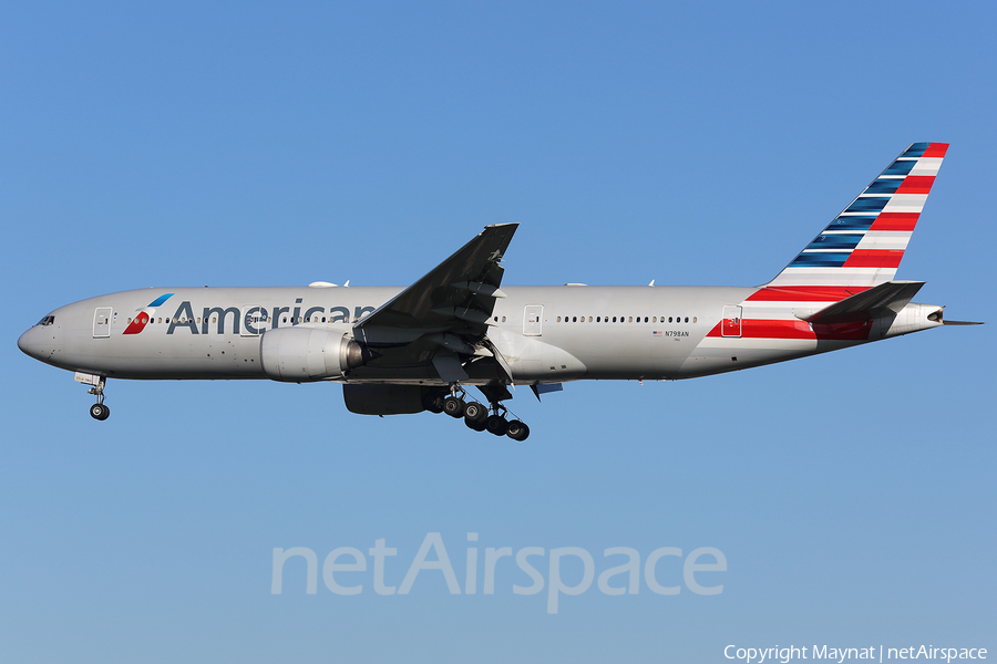 American Airlines Boeing 777-223(ER) (N798AN) | Photo 228233