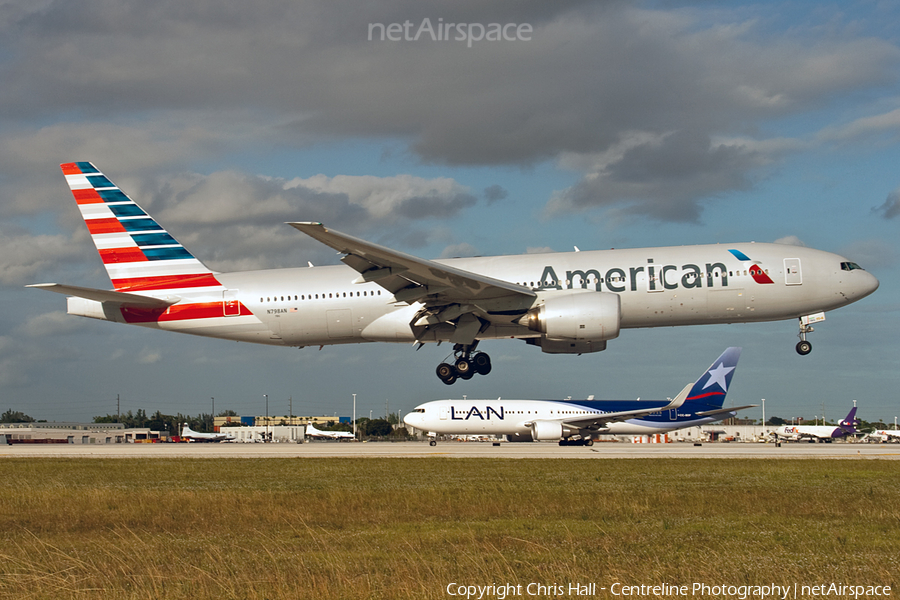 American Airlines Boeing 777-223(ER) (N798AN) | Photo 36867