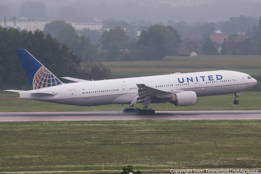 United Airlines Boeing 777-222(ER) (N798UA) | Photo 185638