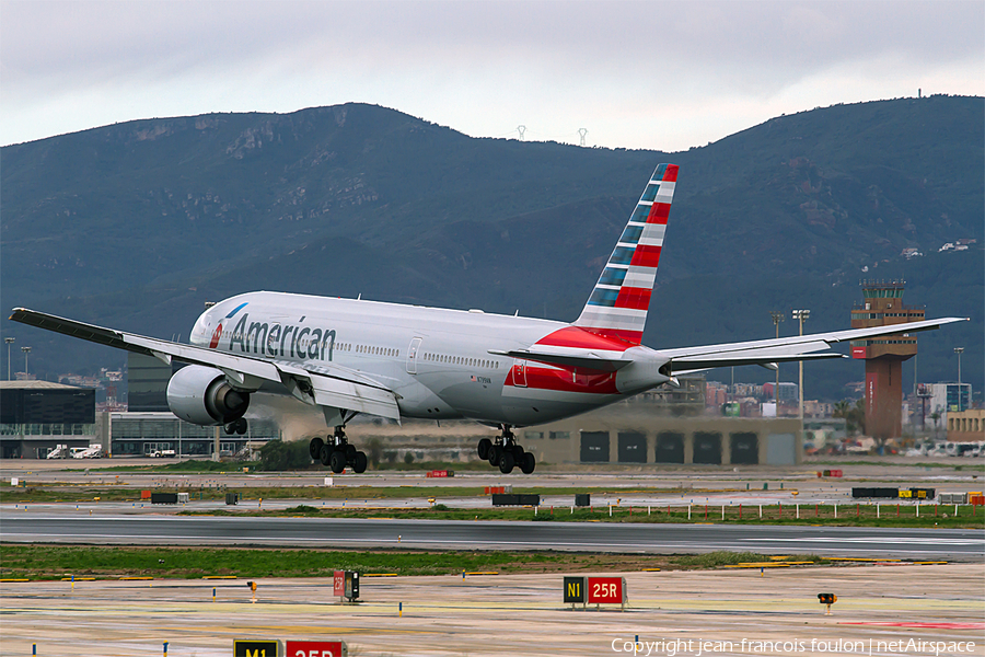 American Airlines Boeing 777-223(ER) (N799AN) | Photo 149379