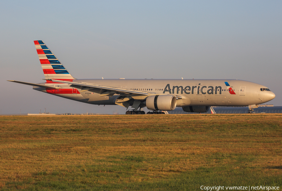 American Airlines Boeing 777-223(ER) (N799AN) | Photo 428803