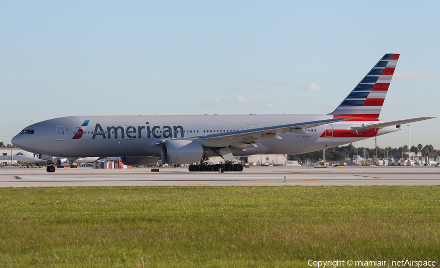 American Airlines Boeing 777-223(ER) (N799AN) | Photo 32961