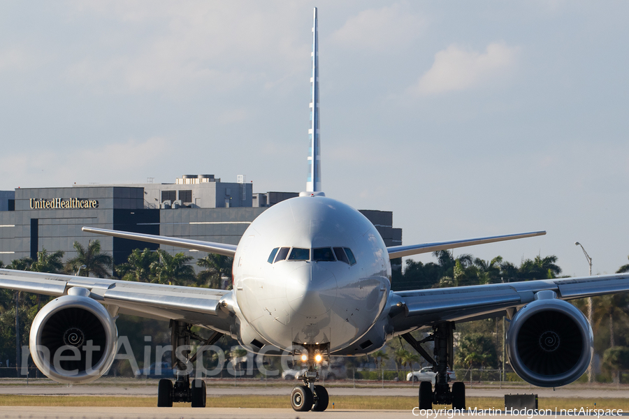 American Airlines Boeing 777-223(ER) (N799AN) | Photo 606935