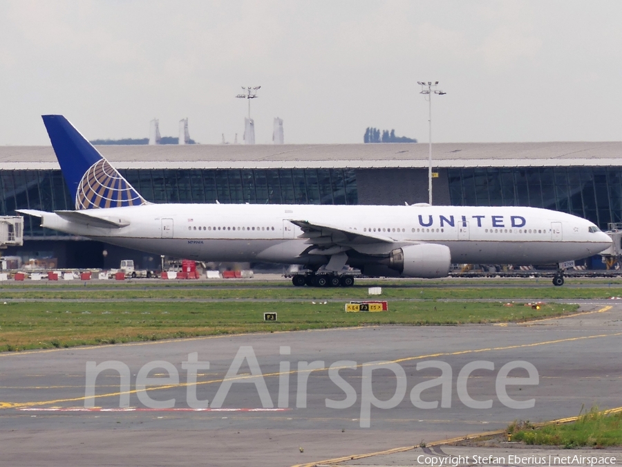 United Airlines Boeing 777-222(ER) (N799UA) | Photo 261840
