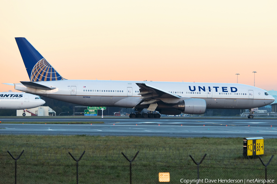 United Airlines Boeing 777-222(ER) (N799UA) | Photo 56925