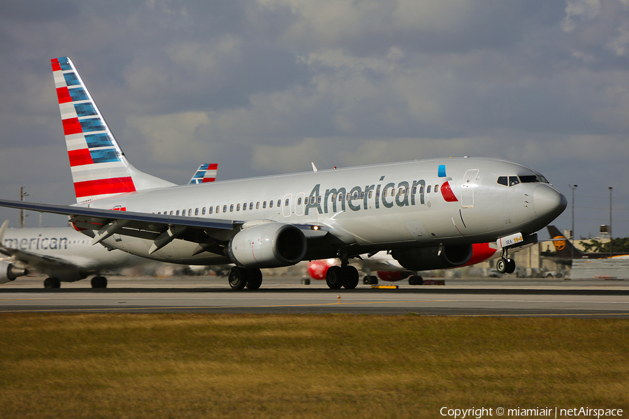 American Airlines Boeing 737-823 (N801NN) | Photo 219773