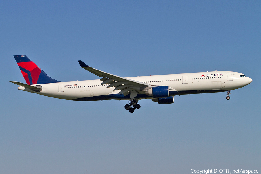 Delta Air Lines Airbus A330-323X (N801NW) | Photo 358341