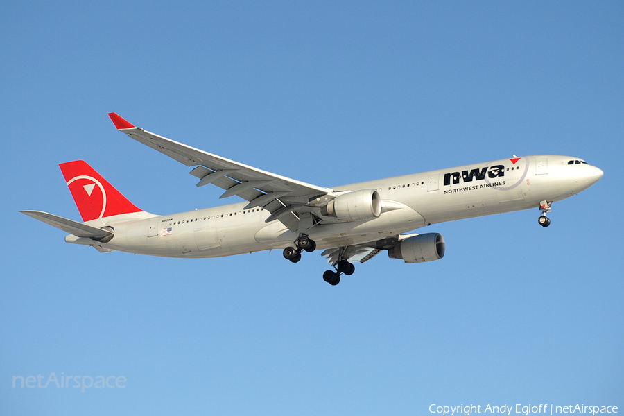 Northwest Airlines Airbus A330-323X (N801NW) | Photo 225695