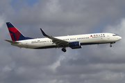 Delta Air Lines Boeing 737-932(ER) (N802DN) at  Ft. Lauderdale - International, United States