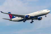 Delta Air Lines Airbus A330-323X (N802NW) at  London - Heathrow, United Kingdom