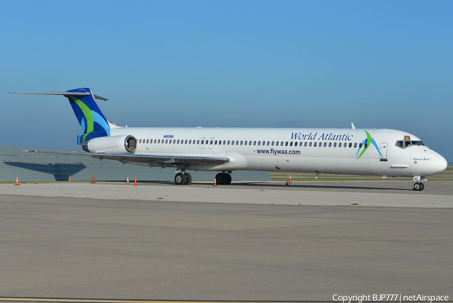 World Atlantic Airlines McDonnell Douglas MD-83 (N802WA) | Photo 193062