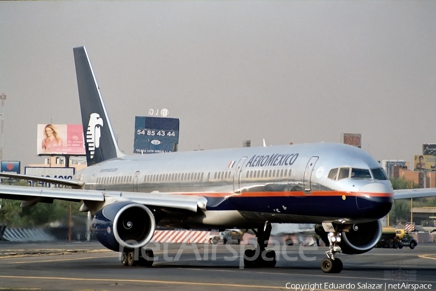 AeroMexico Boeing 757-2Q8 (N803AM) | Photo 164402
