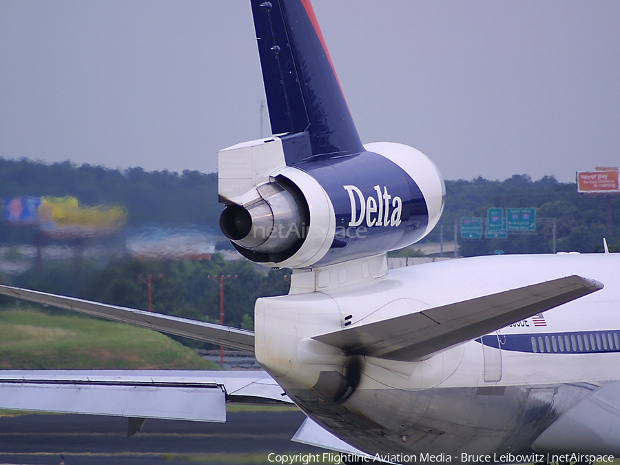 Delta Air Lines McDonnell Douglas MD-11 (N803DE) | Photo 189863