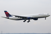 Delta Air Lines Airbus A330-323X (N803NW) at  London - Heathrow, United Kingdom