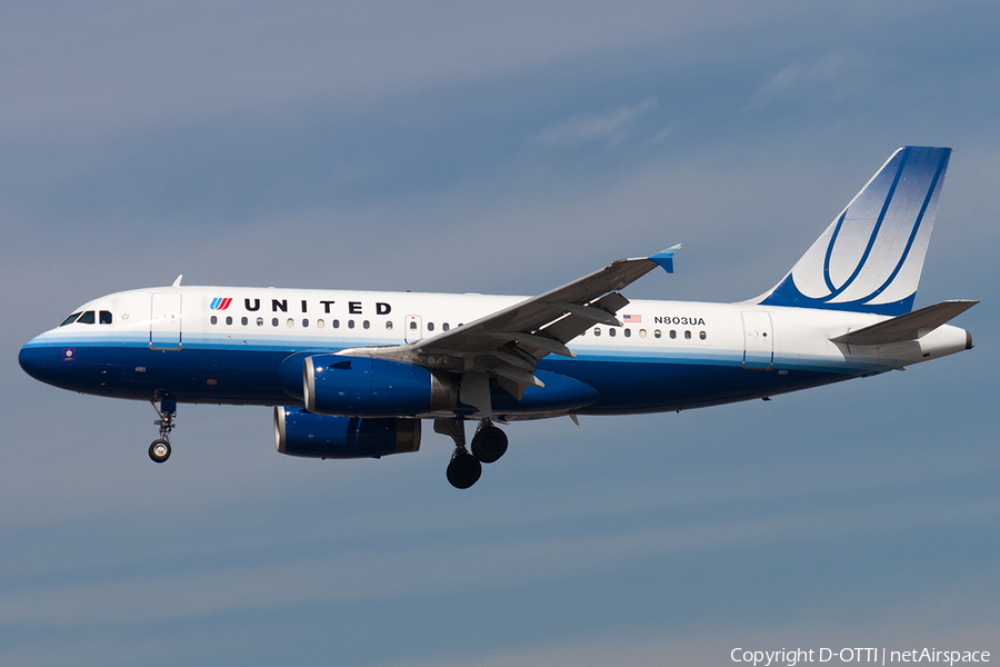United Airlines Airbus A319-131 (N803UA) | Photo 187081