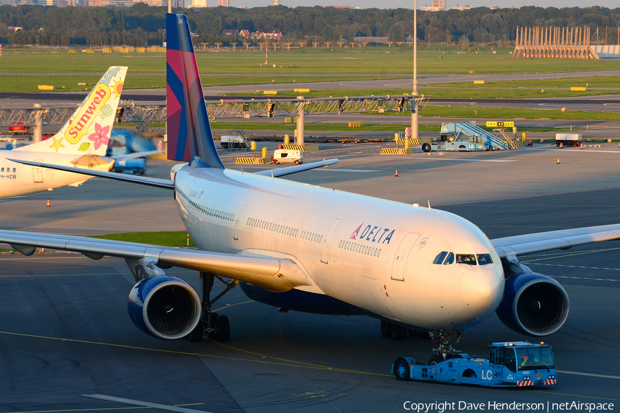 Delta Air Lines Airbus A330-323X (N804NW) | Photo 32305