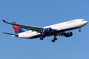 Delta Air Lines (N804NW) at  New York - John F. Kennedy International, United States
