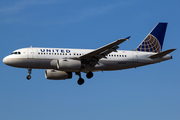 United Airlines Airbus A319-131 (N804UA) at  Los Angeles - International, United States