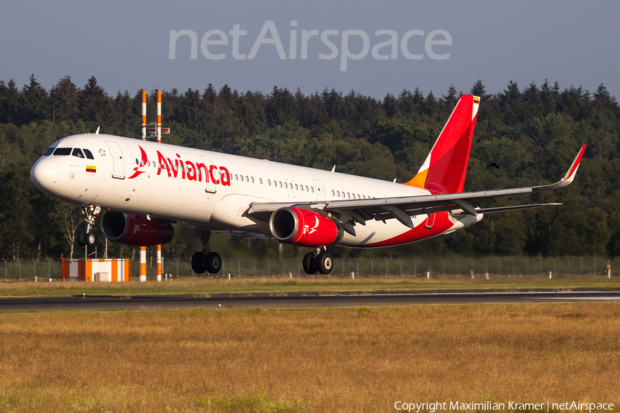 Avianca Airbus A321-231 (N805AV) | Photo 477013