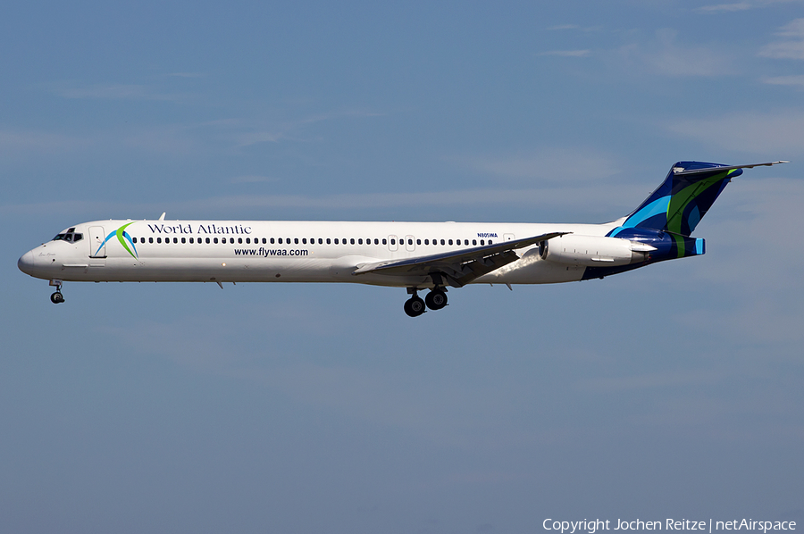 World Atlantic Airlines McDonnell Douglas MD-83 (N805WA) | Photo 41640