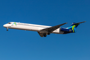 World Atlantic Airlines McDonnell Douglas MD-83 (N805WA) at  San Diego - International/Lindbergh Field, United States