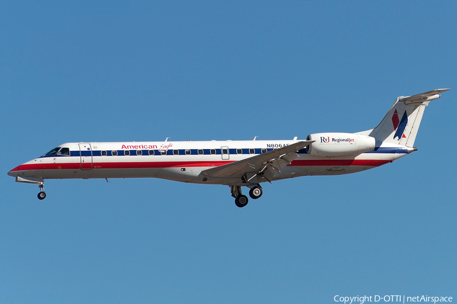 American Eagle Embraer ERJ-140LR (N806AE) | Photo 179607