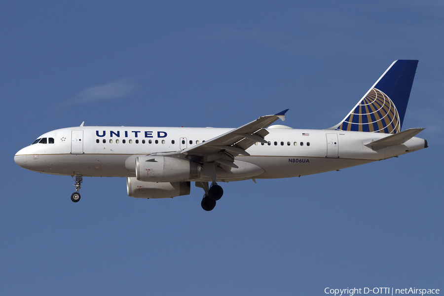 United Airlines Airbus A319-131 (N806UA) | Photo 424352