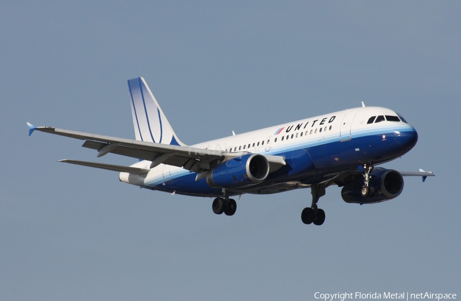 United Airlines Airbus A319-131 (N806UA) | Photo 301980