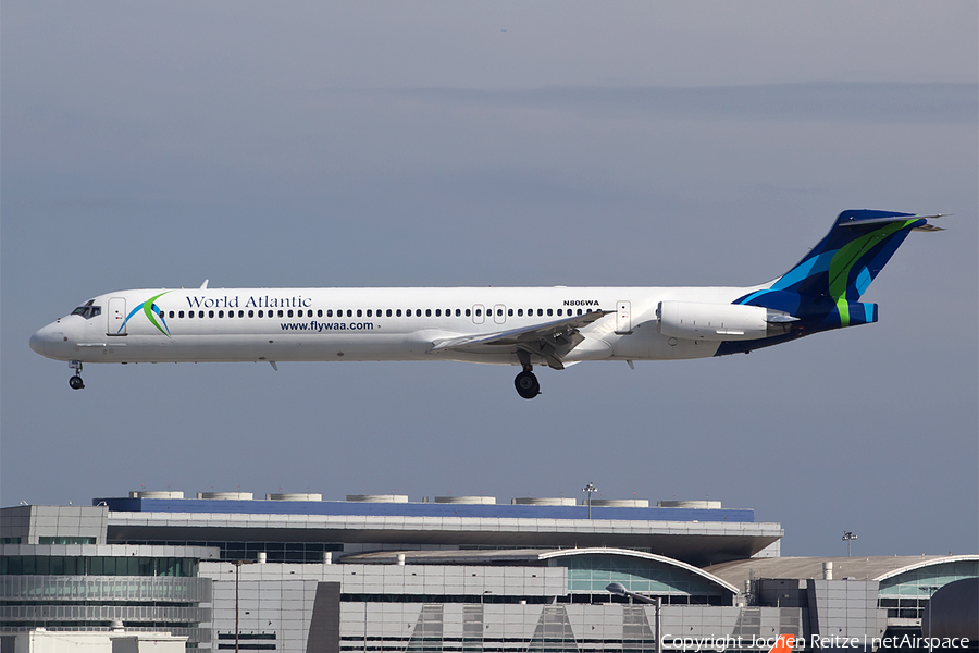 World Atlantic Airlines McDonnell Douglas MD-83 (N806WA) | Photo 67209