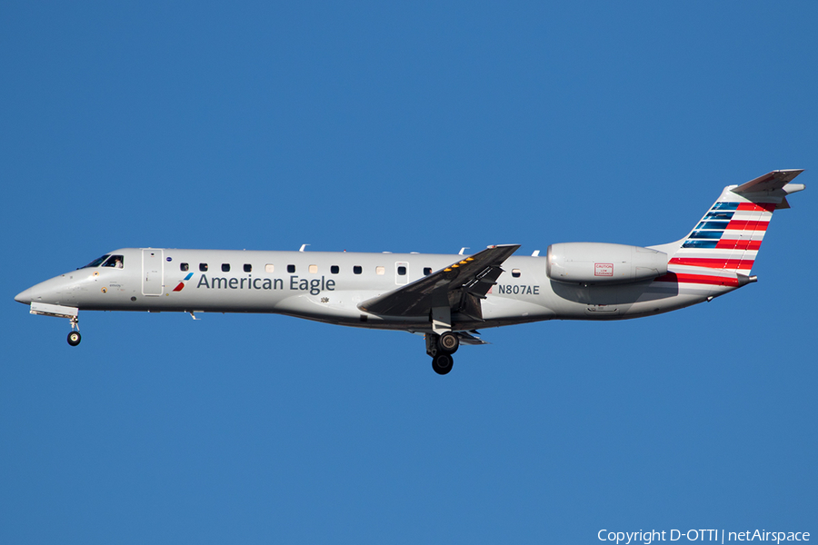 American Eagle Embraer ERJ-140LR (N807AE) | Photo 220571