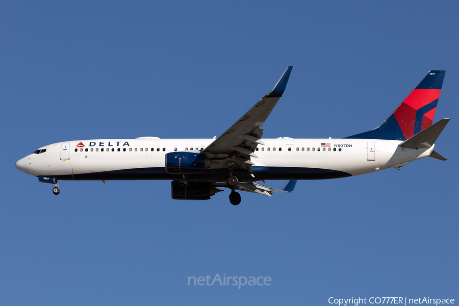 Delta Air Lines Boeing 737-932(ER) (N807DN) | Photo 425242