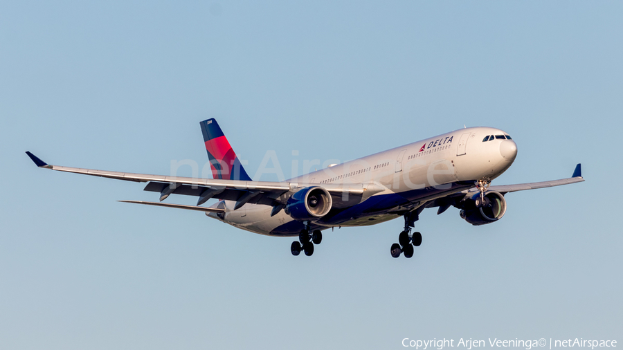 Delta Air Lines Airbus A330-323X (N808NW) | Photo 254898