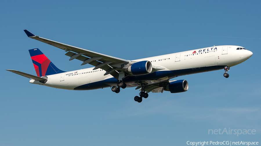 Delta Air Lines Airbus A330-323X (N808NW) | Photo 604715