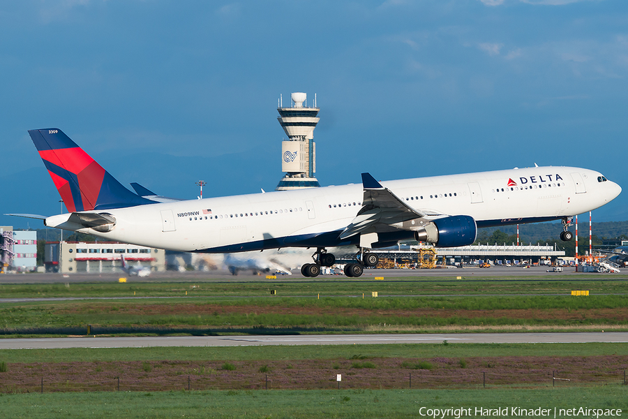 Northwest Airlines Airbus A330-323X (N809NW) | Photo 292642