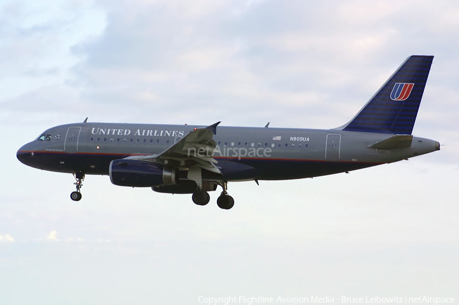 United Airlines Airbus A319-131 (N809UA) | Photo 186064