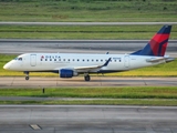 Delta Connection (Shuttle America) Embraer ERJ-170SU (ERJ-170-100SU) (N810MD) at  Houston - George Bush Intercontinental, United States