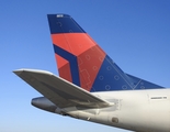 Delta Connection (Shuttle America) Embraer ERJ-170SU (ERJ-170-100SU) (N810MD) at  Lexington - Blue Grass Field, United States