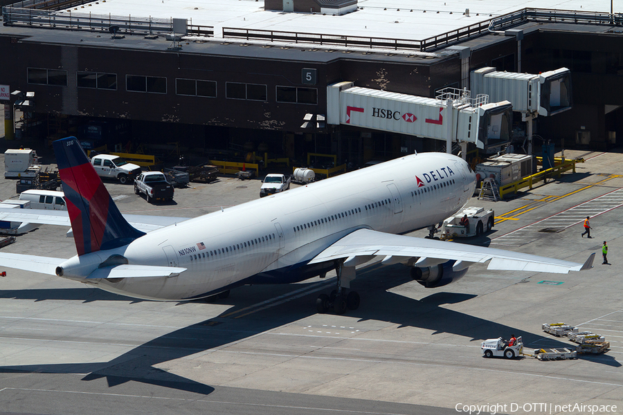 Delta Air Lines Airbus A330-323X (N810NW) | Photo 386960