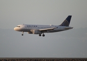 United Airlines Airbus A319-131 (N811UA) at  San Francisco - International, United States