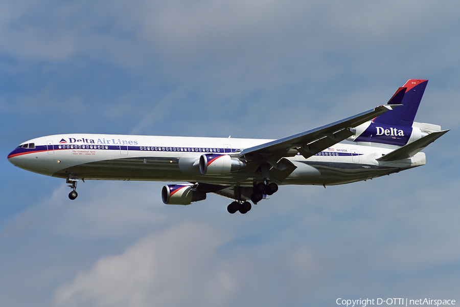 Delta Air Lines McDonnell Douglas MD-11 (N812DE) | Photo 474336