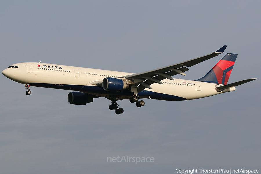 Delta Air Lines Airbus A330-323X (N812NW) | Photo 61038