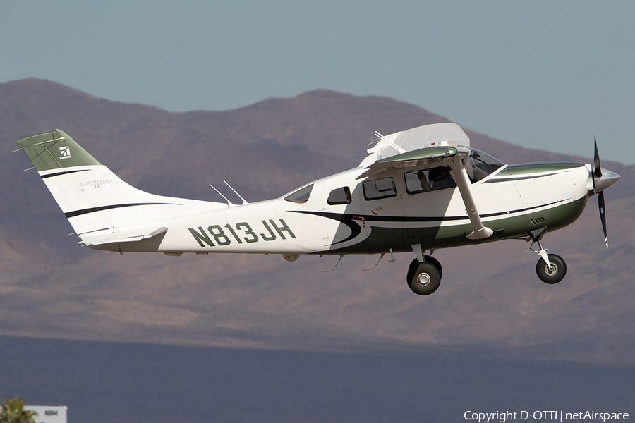 (Private) Cessna T206H Turbo Stationair TC (N813JH) | Photo 548817