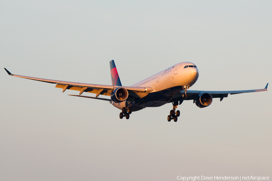 Delta Air Lines Airbus A330-323X (N813NW) | Photo 34752