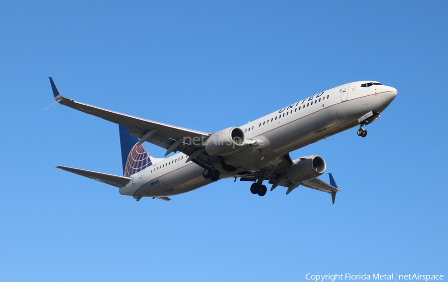 United Airlines Boeing 737-924(ER) (N81449) | Photo 311389