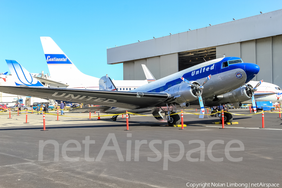 Clay Lacy Aviation Douglas C-47B Skytrain (Dakota 4) (N814CL) | Photo 468935