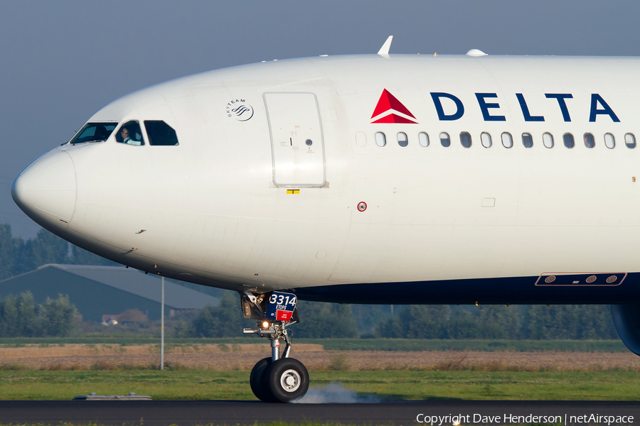 Delta Air Lines Airbus A330-323X (N814NW) | Photo 11372