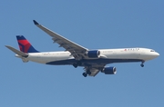 Delta Air Lines Airbus A330-323X (N815NW) at  Detroit - Metropolitan Wayne County, United States