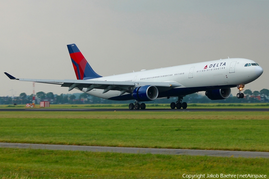 Delta Air Lines Airbus A330-323E (N816NW) | Photo 173496