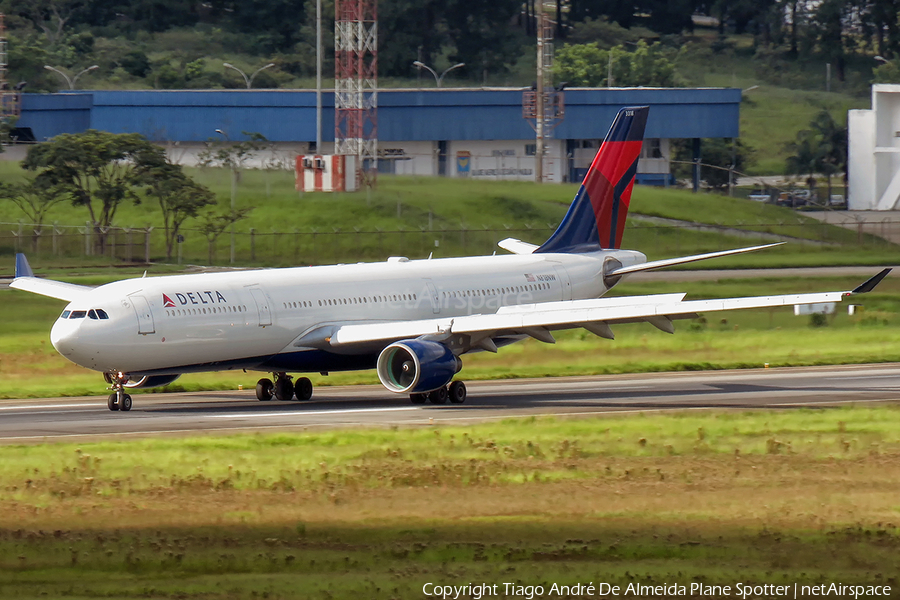Delta Air Lines Airbus A330-323X (N818NW) | Photo 386032