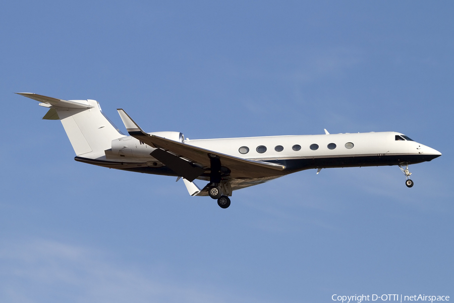 Global Jet Luxembourg Gulfstream G-V-SP (G550) (N818RF) | Photo 414846